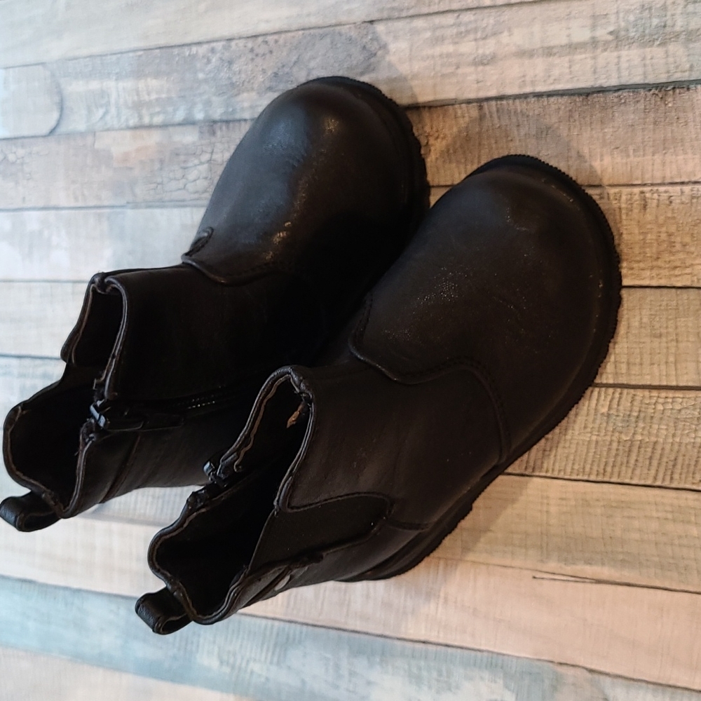 Toddler boots